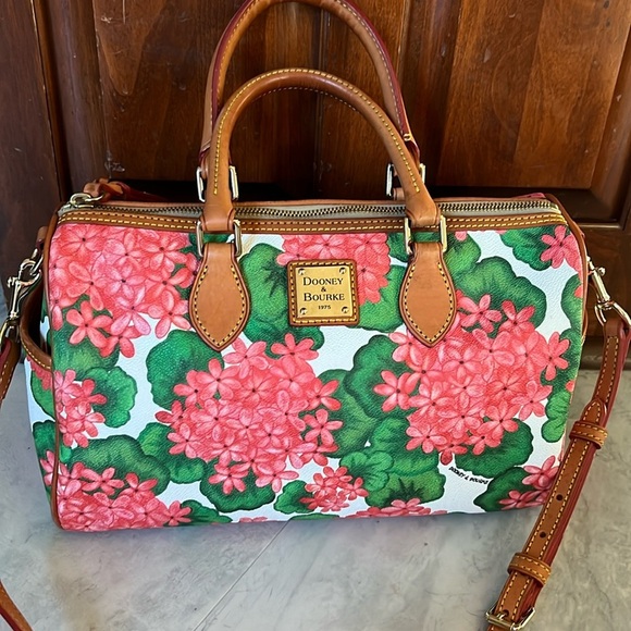 Dooney & Bourke Satchel crossbody bag genuine leather geraniums pink/red/gree - Picture 3 of 17